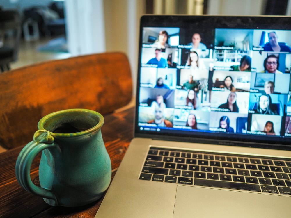 Video call with many participants